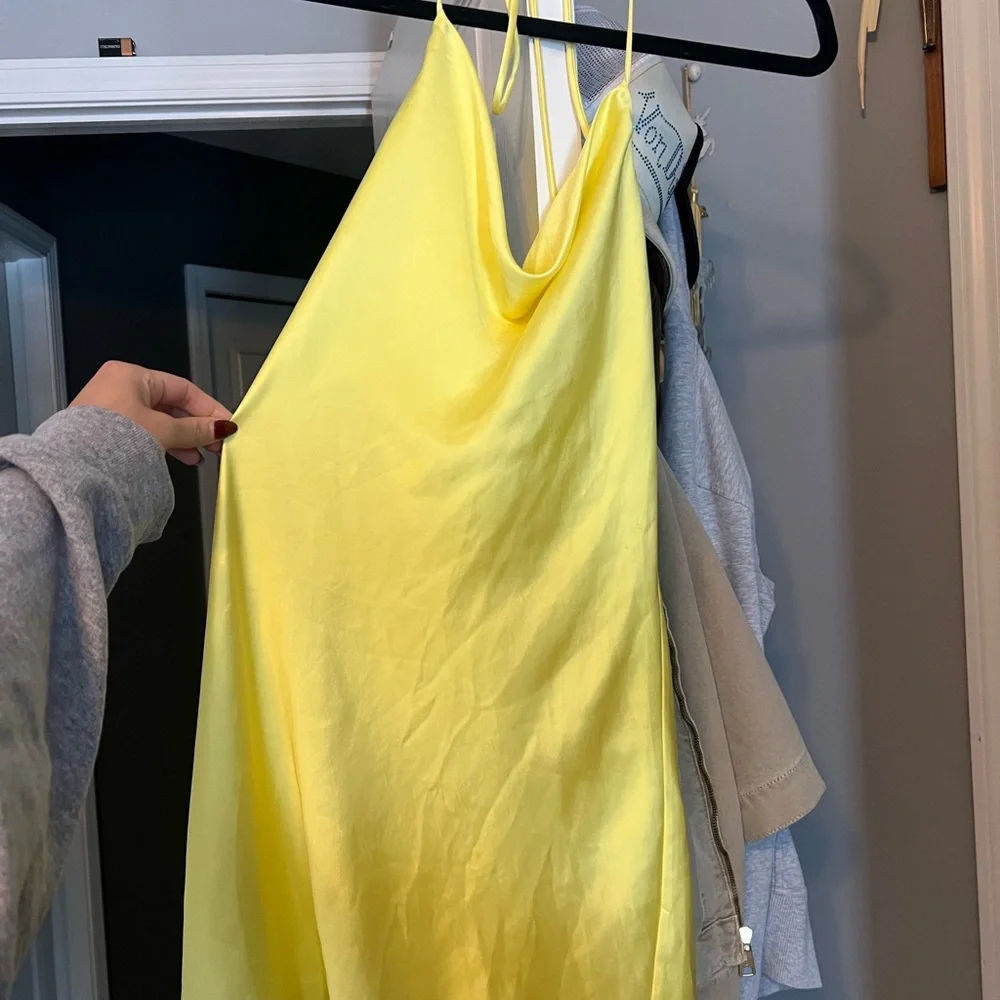 Zara satin mini dress - Picture 2 of 2